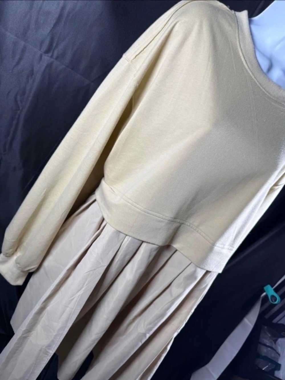 Khaki Mixed-Media Pleated Dress – Oversized & Fall Ready (L)